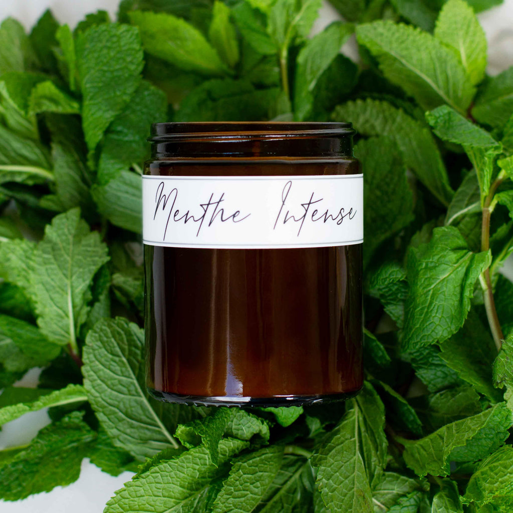 Menthe Intense (translates to Intense Mint) is a stunning true-to-life fragrance, with notes of fresh-crushed garden mint, infused with a hint of white tea. A timeless classic, presented in an apothecary amber jar with lid.